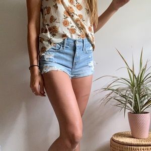 {Abercrombie & Fitch} High waisted Jean shorts